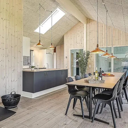 בית נופש 16 Person In Hasselberg